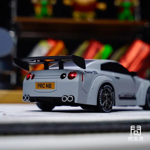 1:24 Scale Racing Drift RC Car - Fast Electric Remote Control Off-Road Vehicle with Drift Look, Batteries Included, Miniature Toy Gift for Kids+Adults