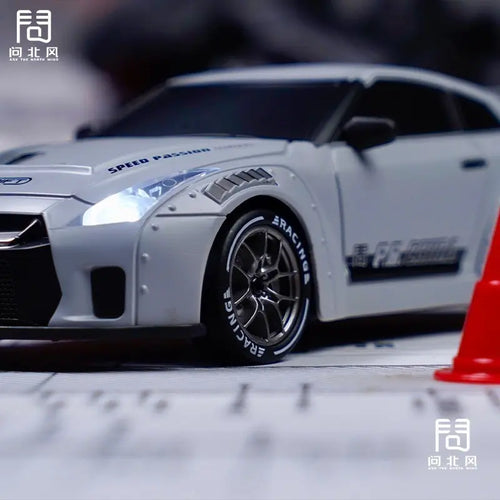 1:24 Scale Racing Drift RC Car - Fast Electric Remote Control Off-Road Vehicle with Drift Look, Batteries Included, Miniature Toy Gift for Kids+Adults